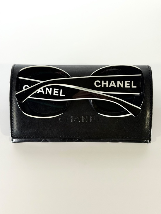 Chanel 71414 CC Logo Sunglasses – Black & White main image 6